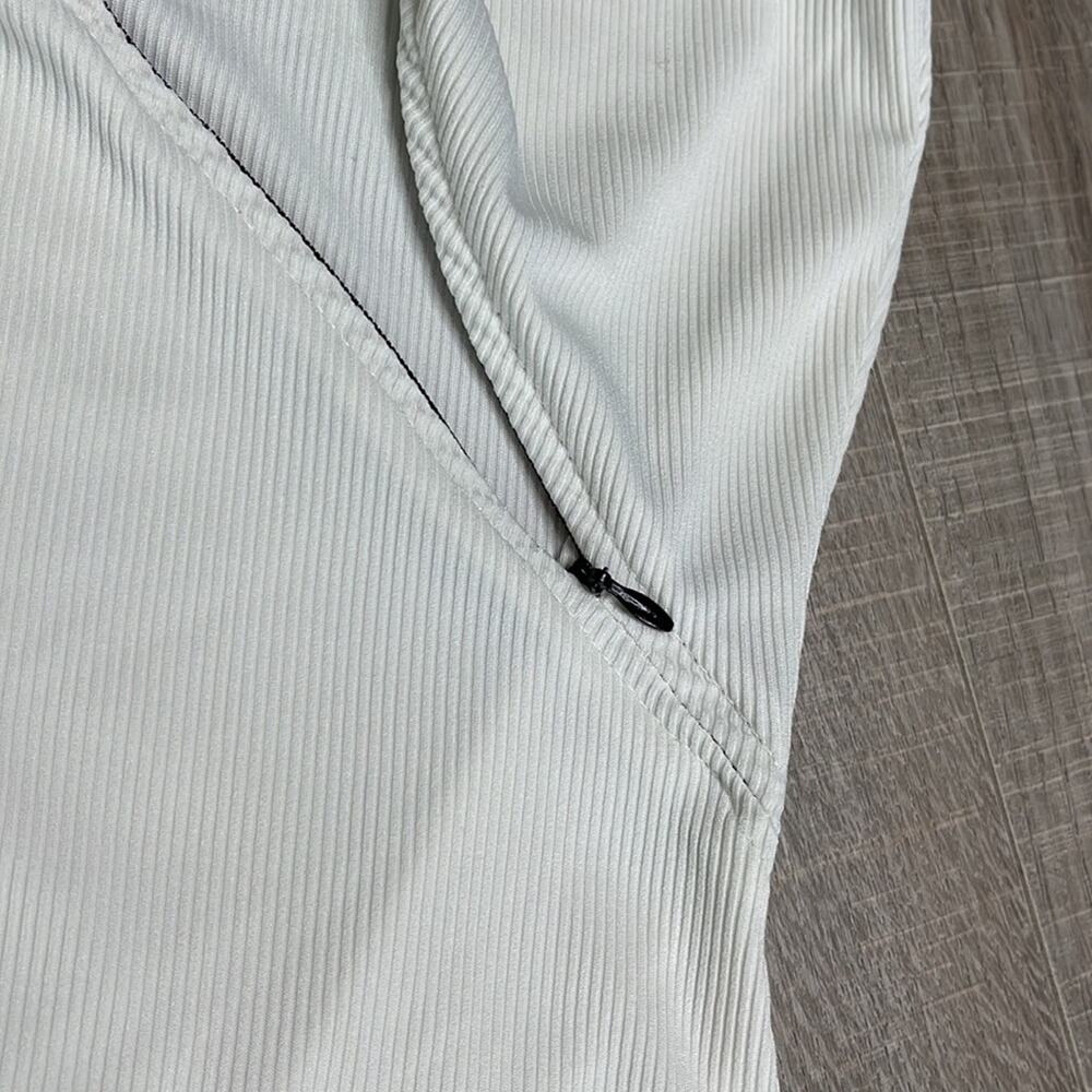 Cream Ribbed Diagonal Zip Front Detail Tank Top Women’s Size Small - Picture 5 of 6